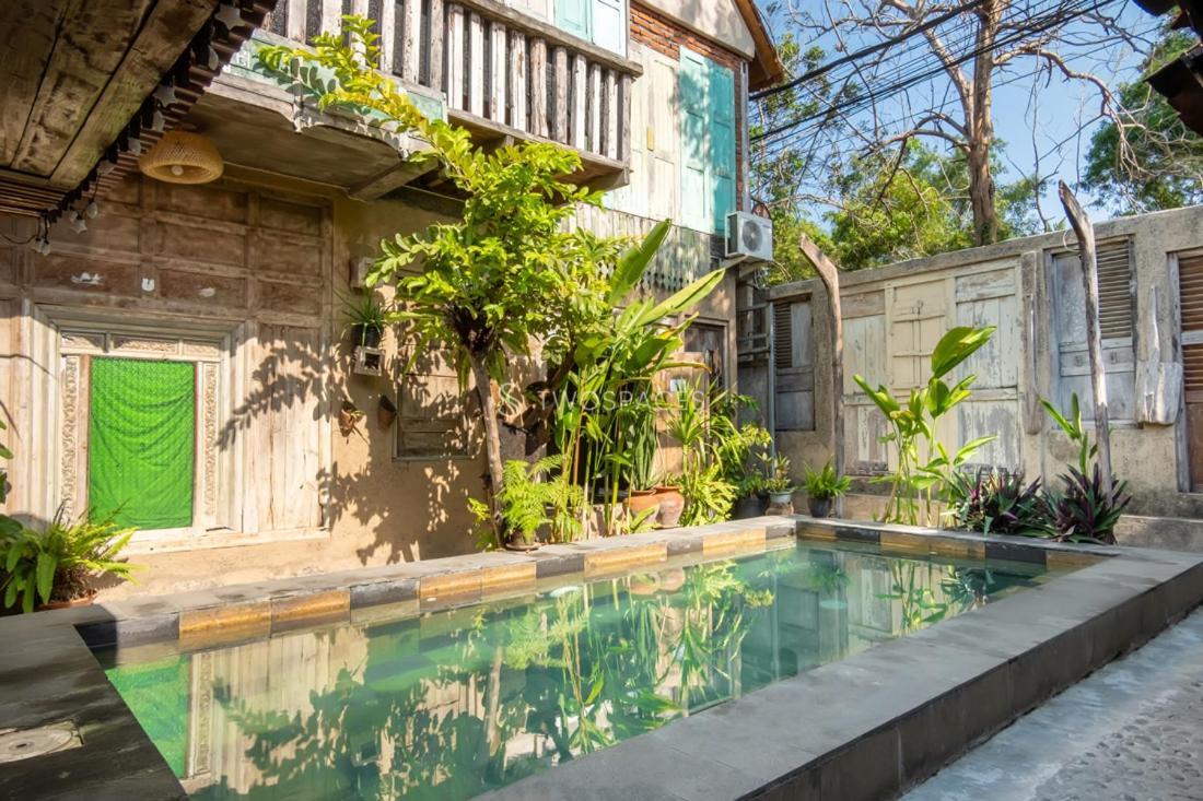 Kayu Beach Villa By Twospaces, Nusa Dua Beach Exterior photo
